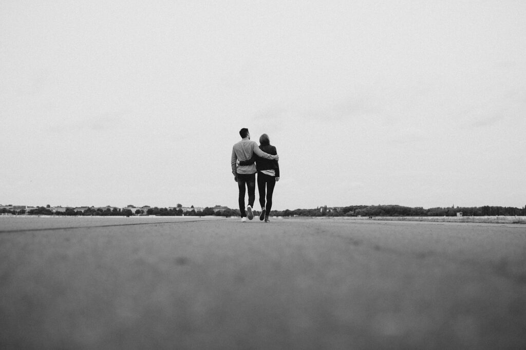 road, field, people-2563427.jpg